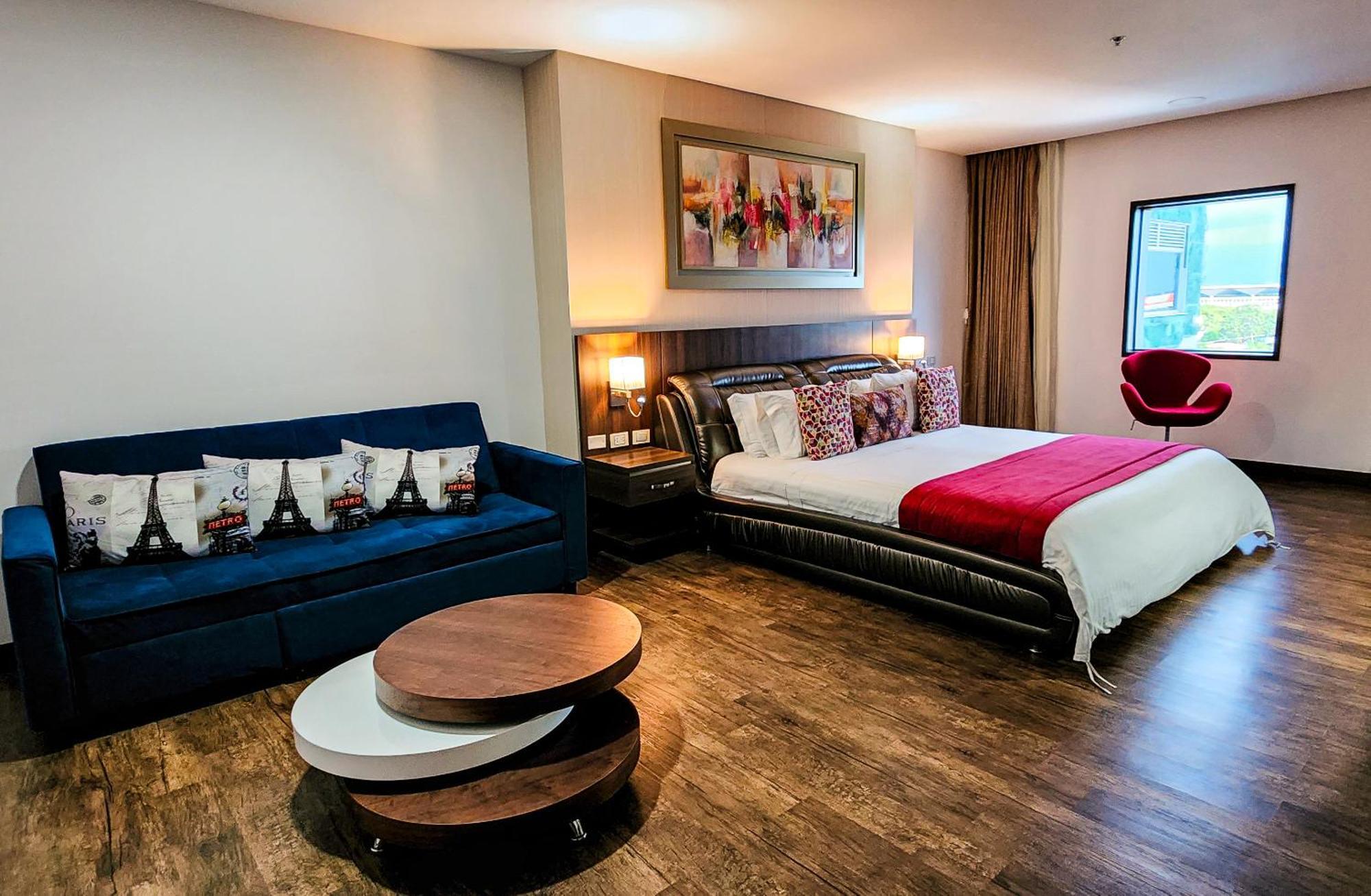Hotel Royal Elim Internacional Cali Exterior foto Suite at the Hotel