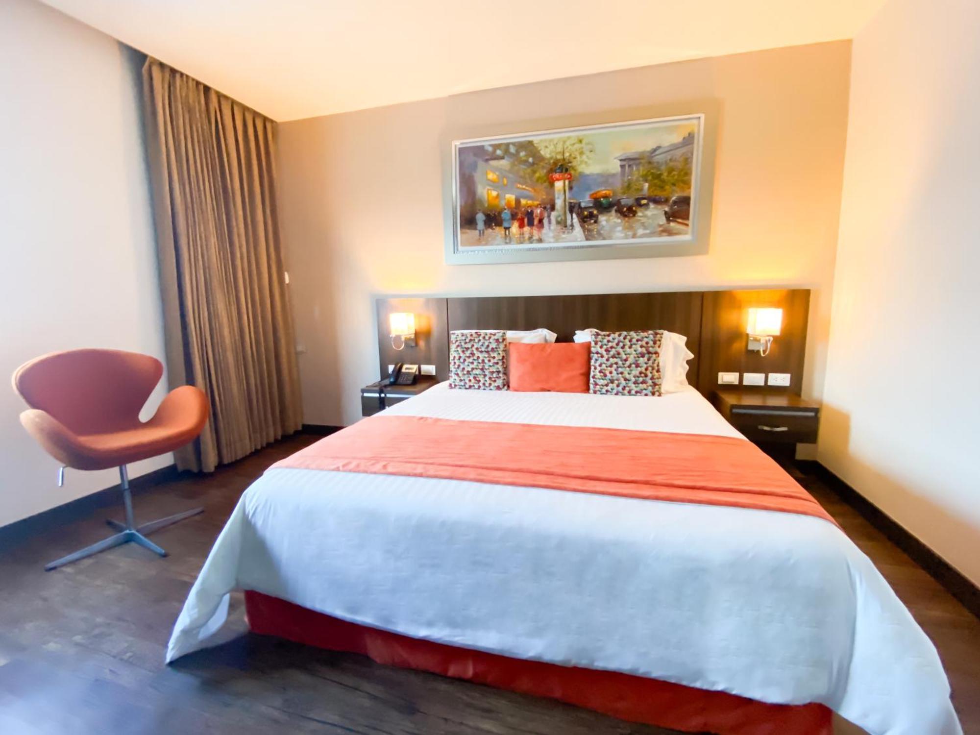 Hotel Royal Elim Internacional Cali Exterior foto A room at the hotel